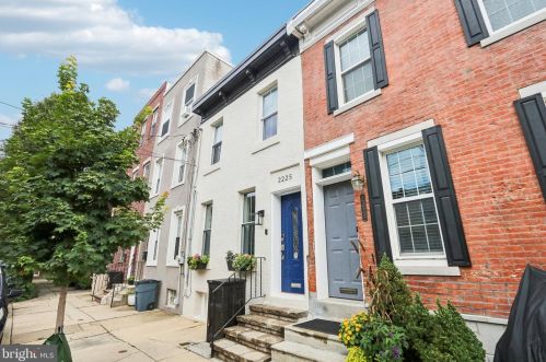 2225 Carpenter St, Philadelphia, PA 19146-2517