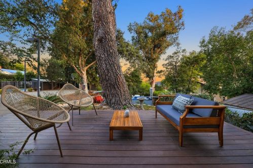 2512 Rockdell St, Glendale CA 91214-2221 exterior