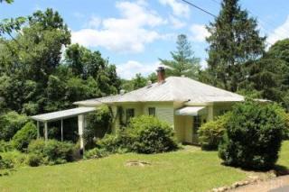 135 Old Country Rd, Monroe, VA 24574-3251