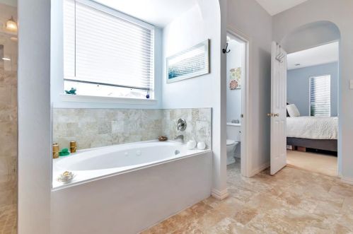 4321 Saginaw Ln, Carrollton TX 75010-1187 exterior