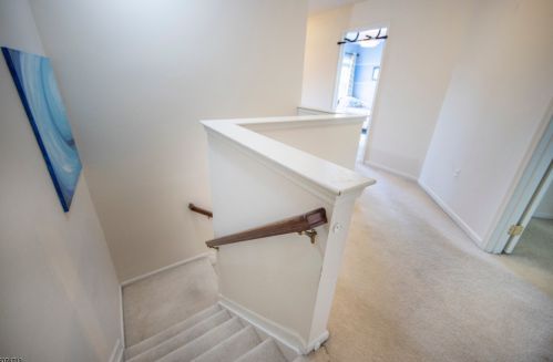 12 Scarlet Oak Dr, Princeton NJ  08540-4610 exterior