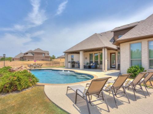 12740 Bella Vino Dr, Fort Worth TX  76126-4933 exterior