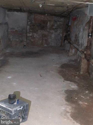 1814 22nd St, Philadelphia PA 19140-4703 exterior