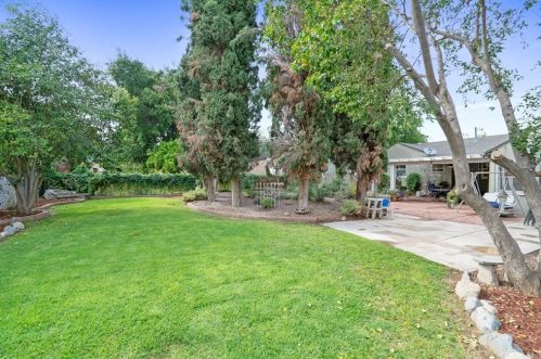 4624 Linwood Pl, Riverside CA  92506-1029 exterior