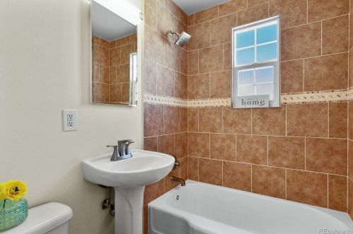 1267 Locust St, Denver CO 80207-2845 exterior