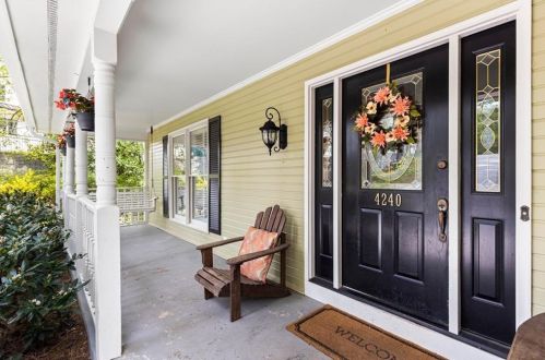 4240 Summit Dr, Marietta, GA 30068-4154