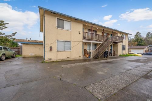 495 Mill St, Willits, CA 95490-3877
