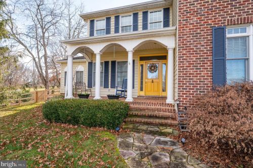 874 Pheasant Hill Rd, Summit Point WV  25446-3634 exterior