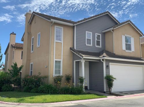 8276 Crystal Walk Cir, Elk Grove, CA 95758-8081