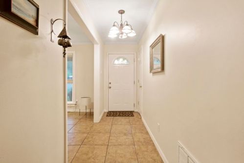1230 Wellington Ln, Ocean Springs, MS 39564-3210