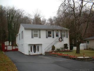 208 Porter Ave, Waterbury, CT 06762-2613
