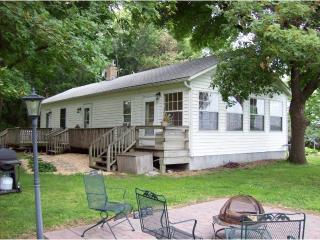 27530 511th Ave, Winthrop, MN 55396-2191