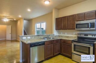 572 Advantage Dr, New Braunfels TX  78130-2890 exterior