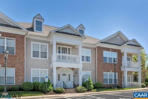 1052 Glenwood Station Ln, Charlottesville, VA 22901-5715
