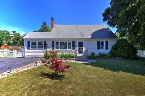 23 Farley Rd, Milford, CT 06460-7012