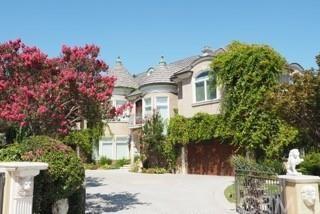 1531 Glen Oaks Blvd, Pasadena, CA 91105-1008