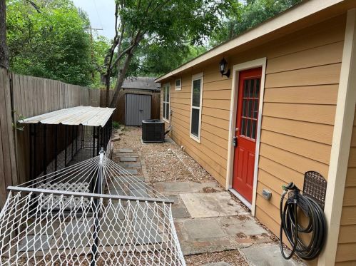 1016 Stevens Ave, Conroe TX  77301-1753 exterior