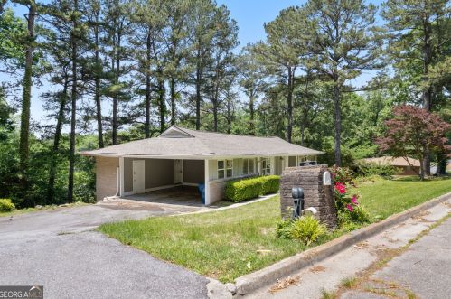 2916 Handy Dr, Atlanta GA  30318-7239 exterior