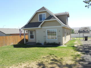 8002 Occidental Rd, Yakima WA  98903-9657 exterior