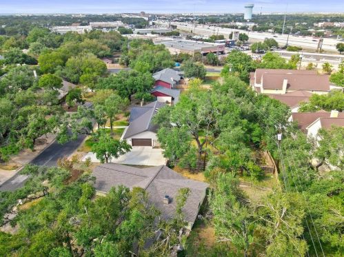 11905 Brookwood Rd, Austin TX  78750-2744 exterior