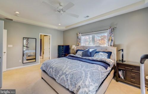 4933 Aspen St, Shady Side MD  20764-9667 exterior