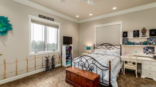 6765 Greenhorn Mountain Dr, Beulah CO 81023-6800 exterior