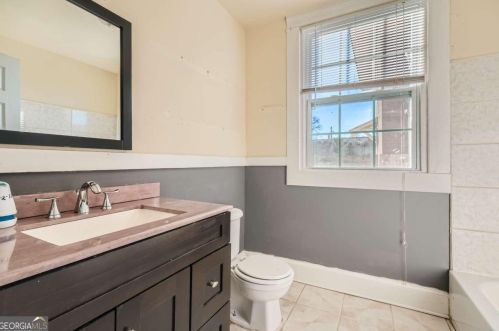 446 Holderness St, Atlanta GA  30310-1758 exterior