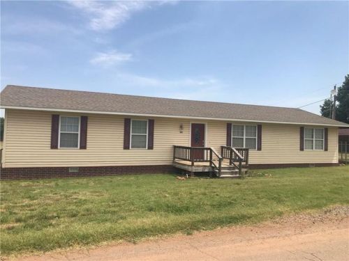 210 Maple St, Hinton, OK 73047-9144