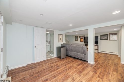 5 Cedar Ter, Dover NJ  07869-4802 exterior