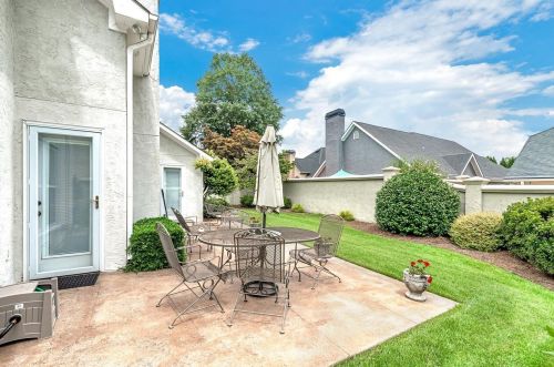 202 Prestwick Way, Stockbridge, GA 30281-6300