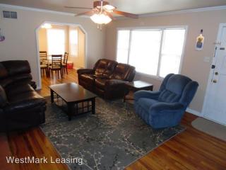 2506 Kenosha Ave, Lubbock TX  79410-2040 exterior