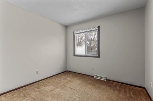 463 Dorland Ct, Saint Paul MN  55119-5503 exterior