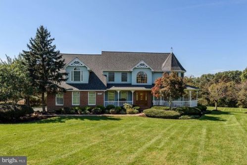 5930 High Meadow Dr, Woodbine, MD 21797-9439