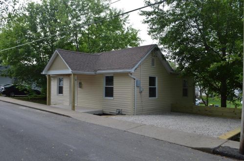 110 Gray St, Festus, MO 63028-1919