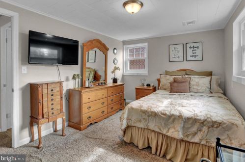 948 Walnut St, Hanover PA 17331-1523 exterior