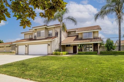1754 Somerset Ln, Redlands, CA 92374-5561