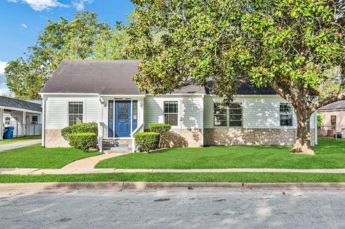 1110 Alamo St, Richmond TX  77471-3609 exterior