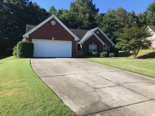 55 Saltcreek Pt, Buford, GA 30518-7961