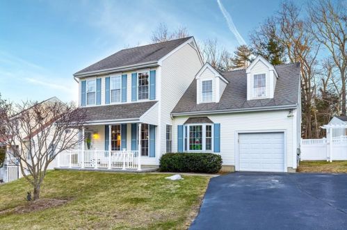 22 Pond Dr, Coventry, RI 02816-7971