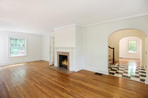 1810 Montrose Dr, Atlanta GA  30344-3002 exterior