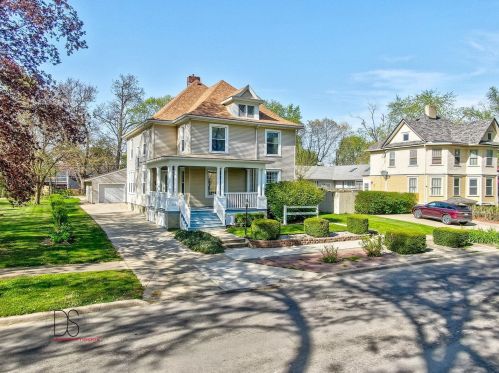 712 Ottawa Ave, Ottawa, IL 61350-3318