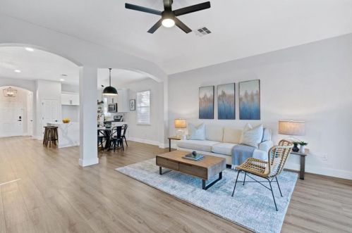 11920 Pecan Gate Way, Webberville TX 78653-3975 exterior