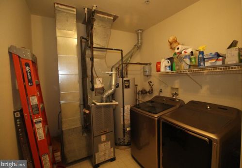 26 Kyle Way, Trenton NJ 08628-2525 exterior