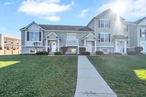 3078 Woodside Dr, Joliet, IL 60431-8829