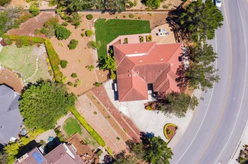 795 Crestview Dr, San Carlos, CA 94070-1522