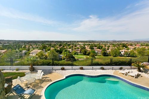 32984 Sotelo Dr, Temecula, CA 92592-3409