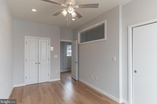 2033 4 St, Philadelphia PA 19122-1509 exterior