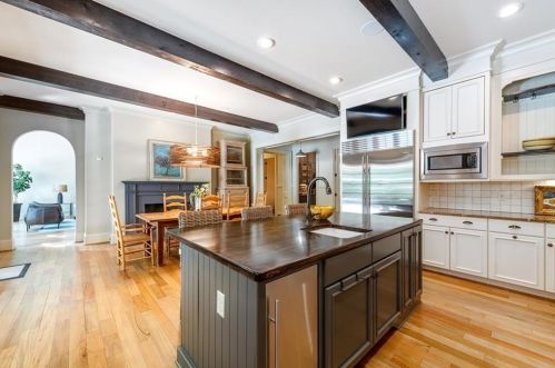 4737 Dudley Ln, Atlanta GA  30327-3306 exterior