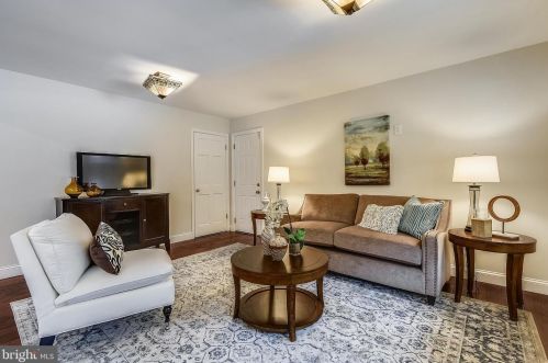 810 Burnt Mills Ave, Silver Spring MD 20901-4506 exterior