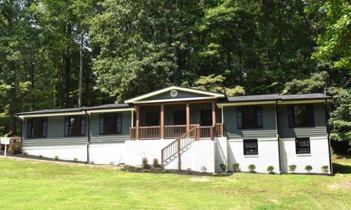 3331 Elm Creek Dr, Marietta, GA 30064-1129